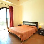 Villa In Alghero With Pool & Near Town וילה
