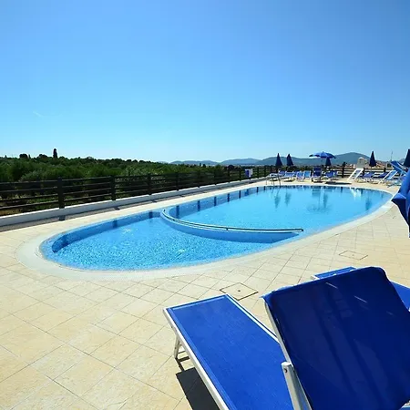 Villa In Alghero With Pool & Near Town
