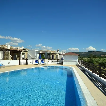 Villa In Alghero With Pool & Near Town *